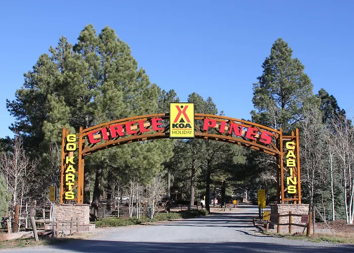 Super 8 By Wyndham West Route 66 - Grand Canyon Area Hotel 2*